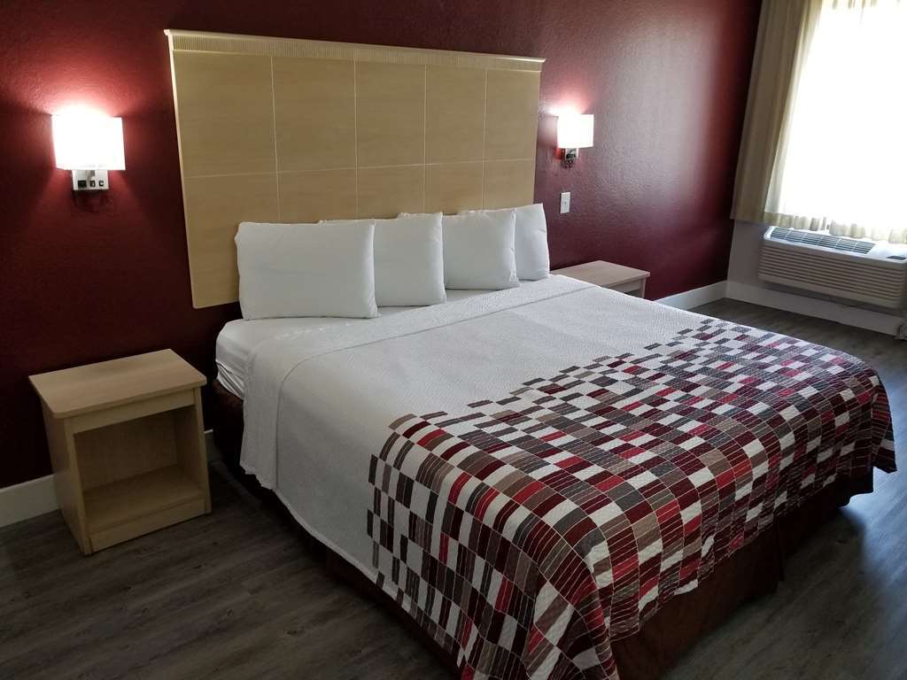 Red Roof Inn Raleigh North-Crabtree Mall-Lenovo Center Habitación foto